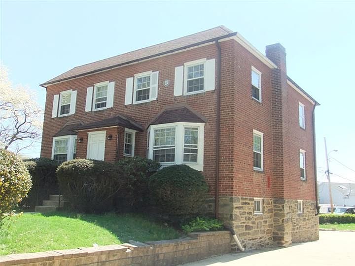 2nd image of 217 Ballymore Rd APT 3