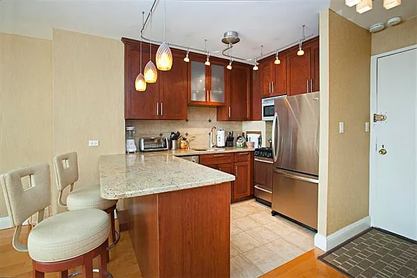 Sold by JOAN SHACTER REAL ESTATE | media 11