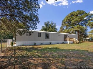6546 Roslin Farm Rd, Hope Mills, NC 28348