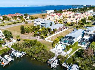 1334 Apollo Beach Blvd S, Apollo Beach, FL 33572