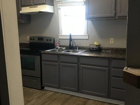 5th image of 1405 Avenue E