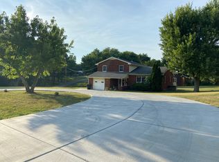 2419 Barwood Dr, Greenbrier, TN 37073