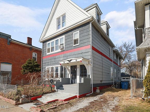 4th image of 1409 N Huron St