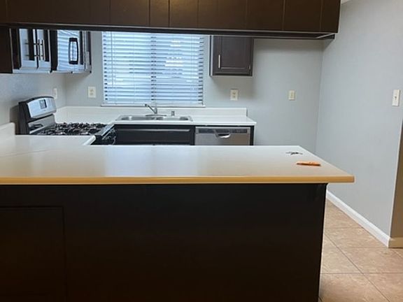 5th image of 817 Quail Ln APT 13