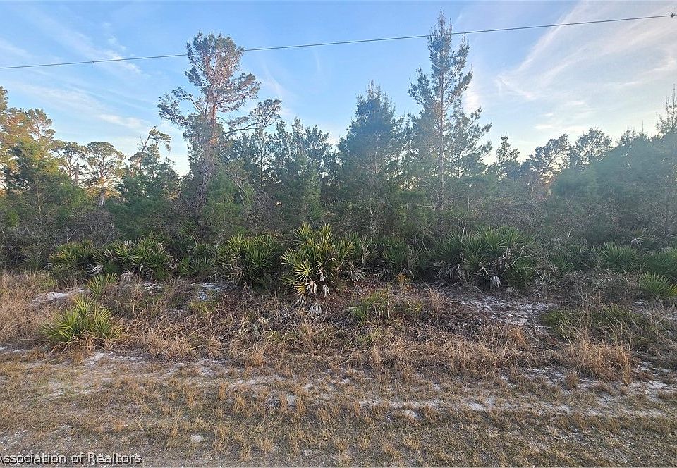 2nd image of 455 Darter Ave
