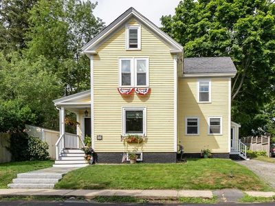 39 Whittier St, Amesbury, MA, 01913