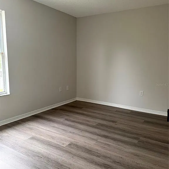 1826 Clacton Dr — Photo 11