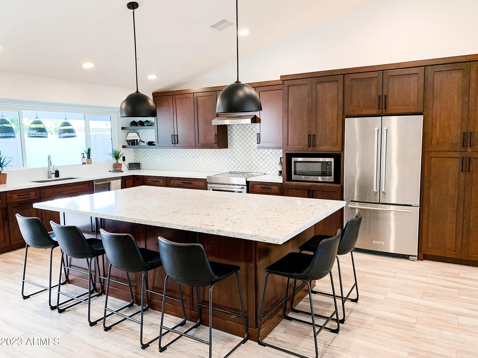 4 bed, 2.0 bath, 2286 sqft, $4,895 — Photo 1