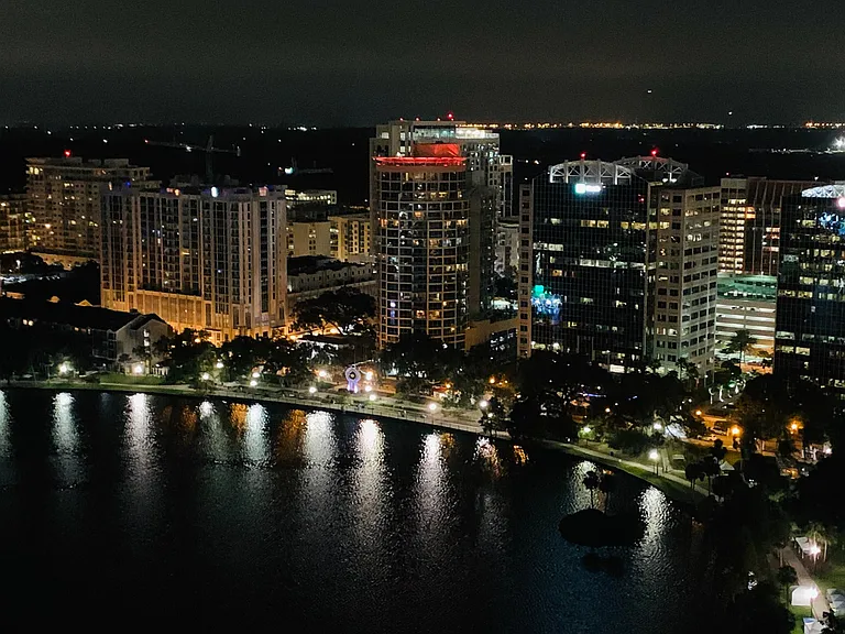 The Vue — Photo 45