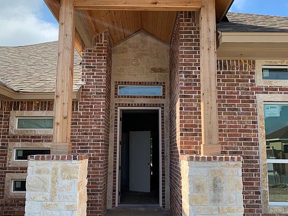 3rd image of 5980 Friars Ct