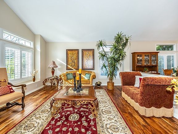 4th image of 760 S Canyon Garden Ln