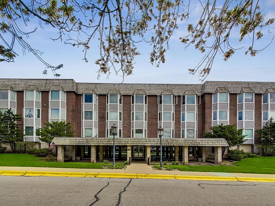 1st image of 201 Thames Pkwy APT 2K