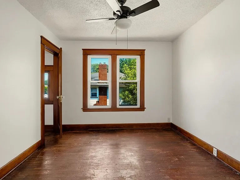 815 W Genesee Ave — Photo 9