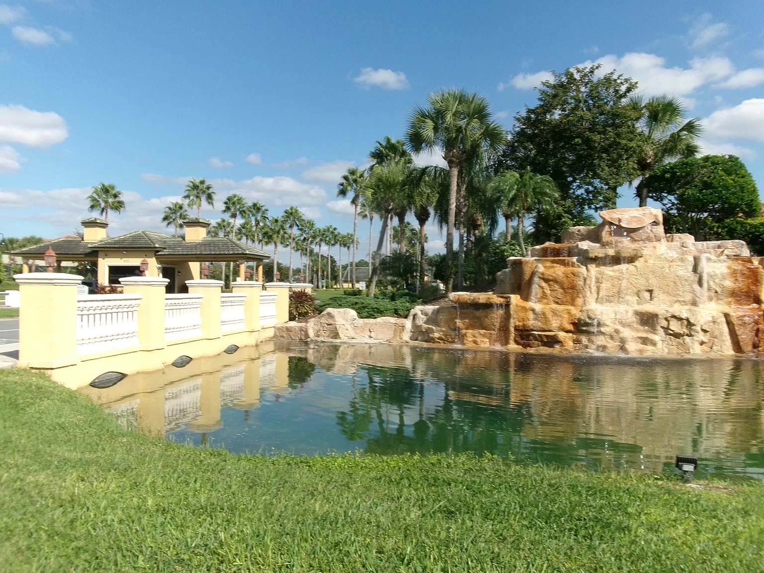 4 bed, 1884 sqft, $2,600 — Photo 4