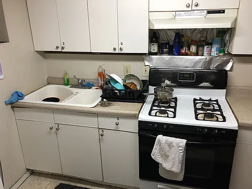 4307 11th Ave NE #1 Photo 1