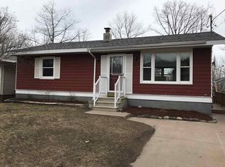 2002 Neidhart Ave, Marquette, MI 49855