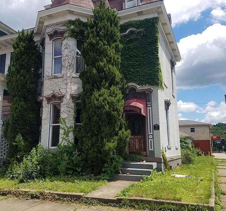 2nd image of 114 S Broadway St