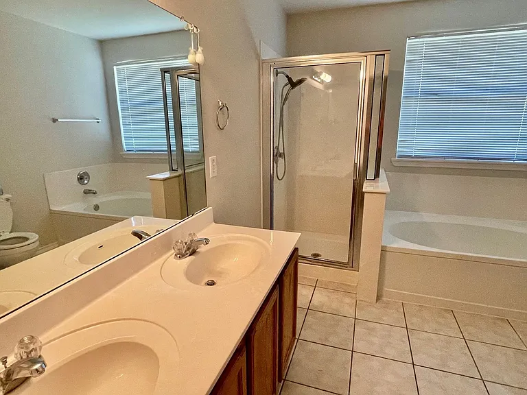 112 Cowboy Cv — Photo 28