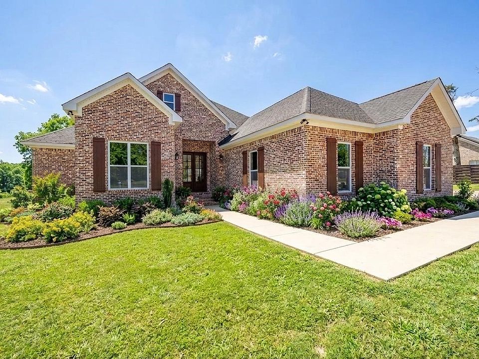 1st image of 245 Fullen Ln