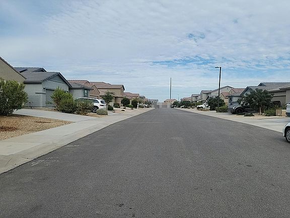 4th image of 17076 W Diana Ave