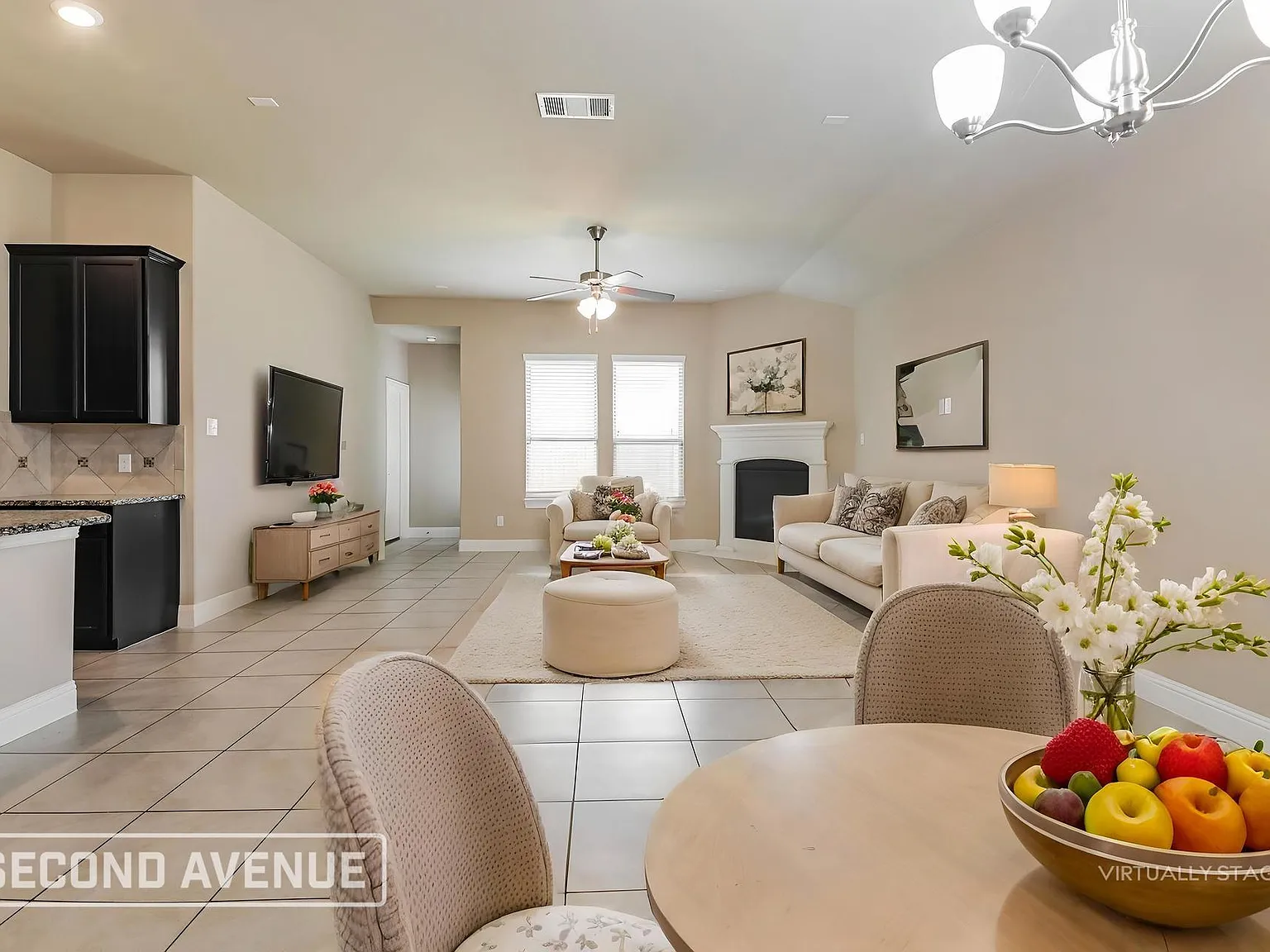 5 bed, 2.0 bath, 2163 sqft, $2,549 — Photo 2