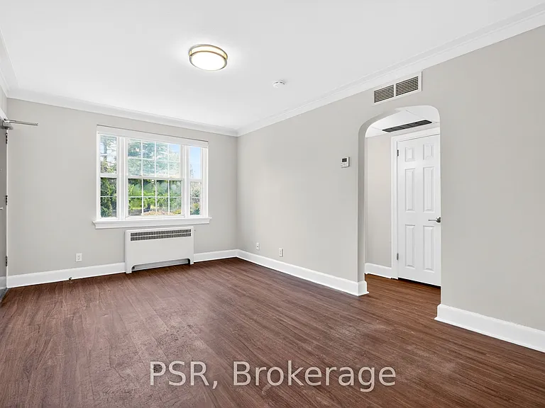1325 Bayview Ave #L21 — Photo 3