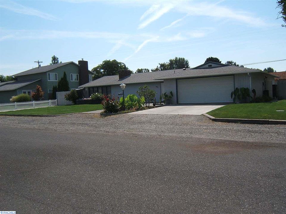 1st image of 921 W 25th Ave