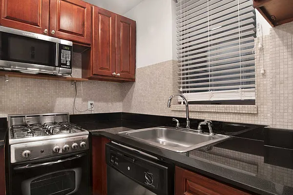 Rented by WAM Partners - William Moses Co. | media 22