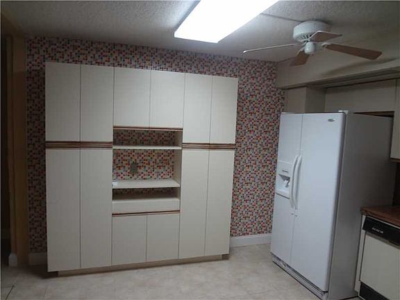 5th image of 2808 N 46th Ave APT 346E