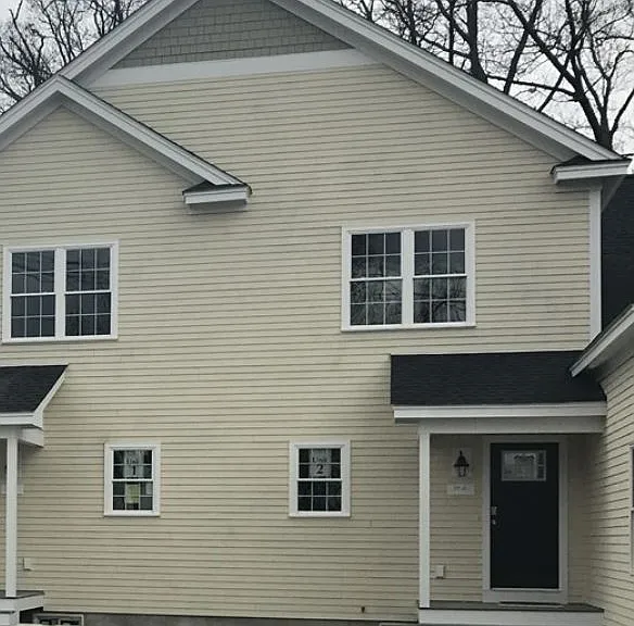59 Olympia Ave — Photo 1
