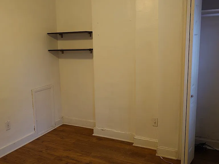 2224 Latona St — Photo 13
