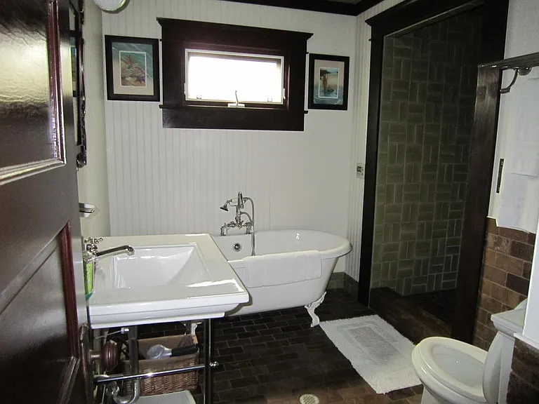 312 Manhattan Ave — Photo 7