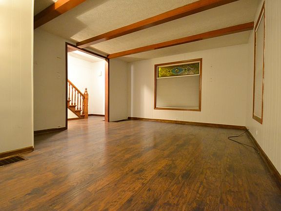 4th image of 409 E Joliet St