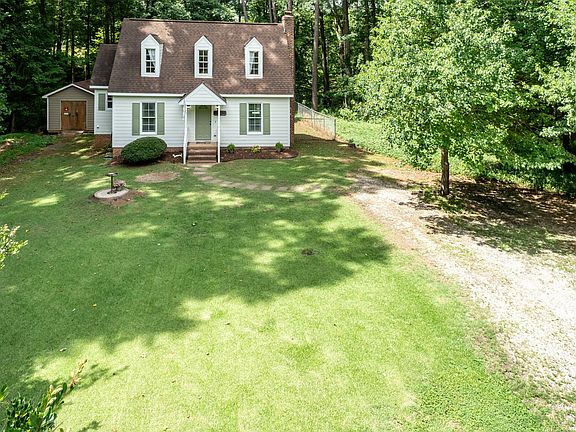 2nd image of 964 Hicks Rd