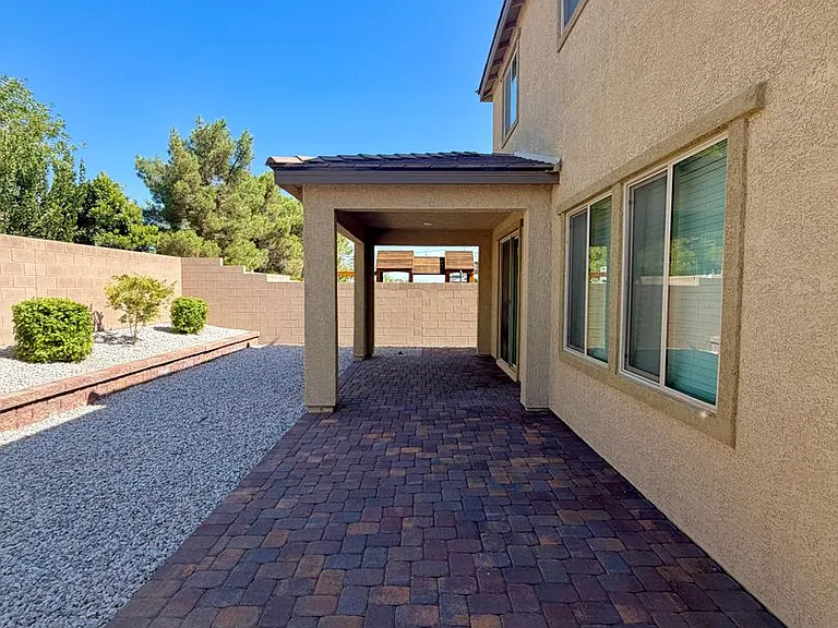 11377 Sonny Miller Ct — Photo 36