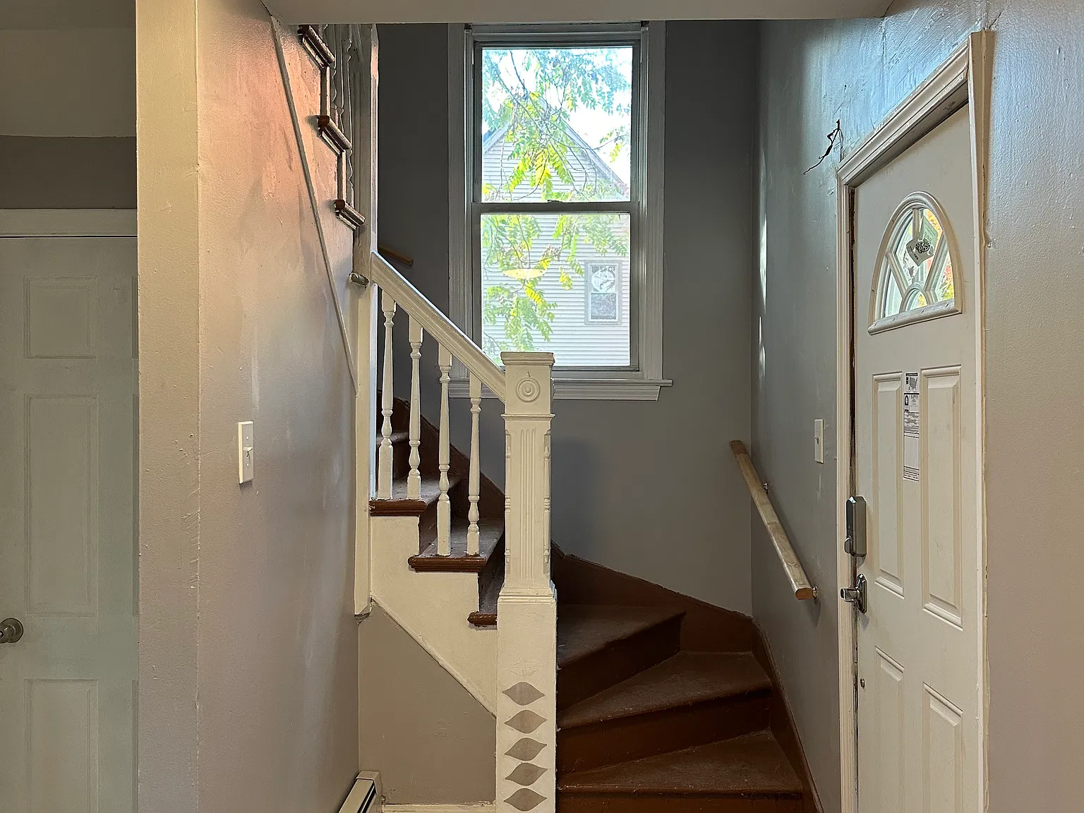89 Sargeant St — Photo 3