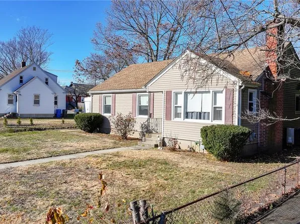 31 Celestia Ave, Cranston, RI 02920