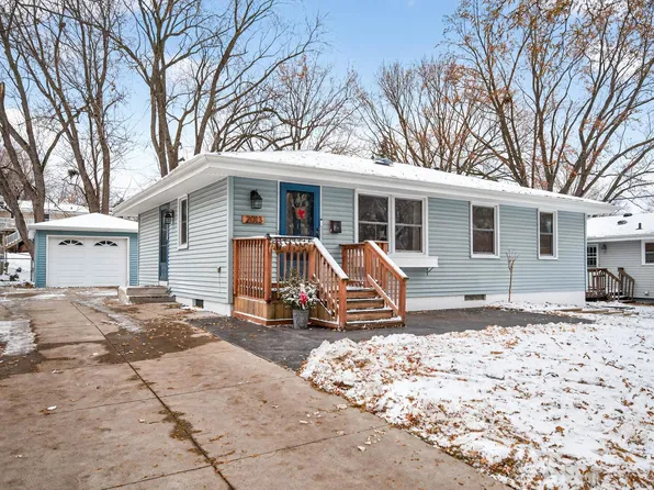2013 Gettysburg Ave N, Golden Valley, MN 55427