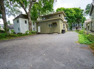 546 Columbus - Available August 1, 2027 - Beautiful 1st Floor Flat On Quiet Residential Street, Syracuse, NY 13210
