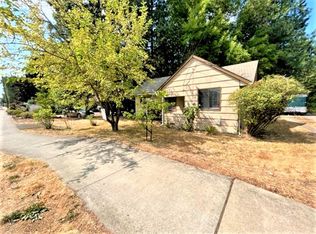 1117 N College St, Newberg, OR 97132