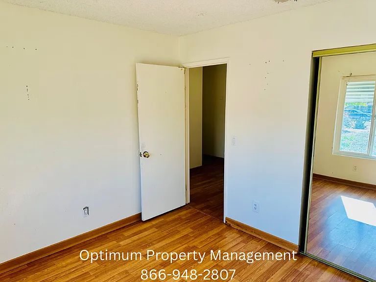 7578 Paisley Ave — Photo 46