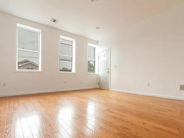 243 Cambridge Ave, Jersey City, NJ 07307