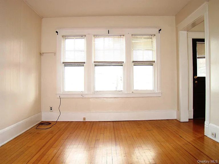 10 Worrall Ave #2 — Photo 5