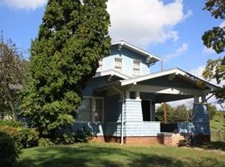 227 E Chilhowie Ave, Johnson City, TN 37601