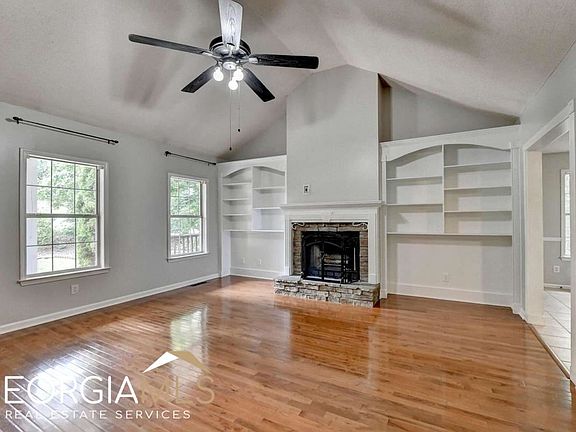 4th image of 208 Red Fern Ct