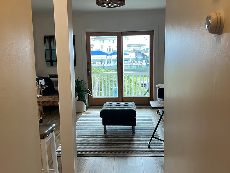 709 Ocean Ave #22 — Photo 24