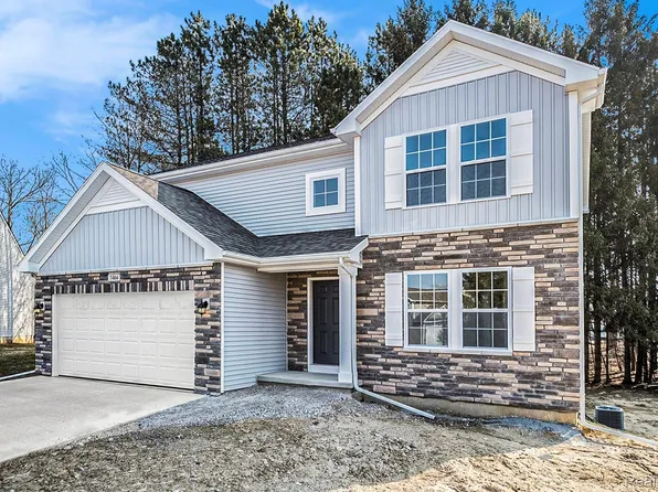 2112 Stillwater Dr, Davison, MI 48423