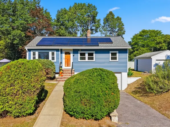 44 Memorial Dr, Methuen, MA 01844