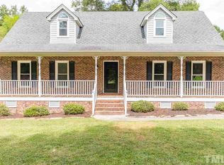 7429 Walnut Grove Ln, Zebulon, NC 27597