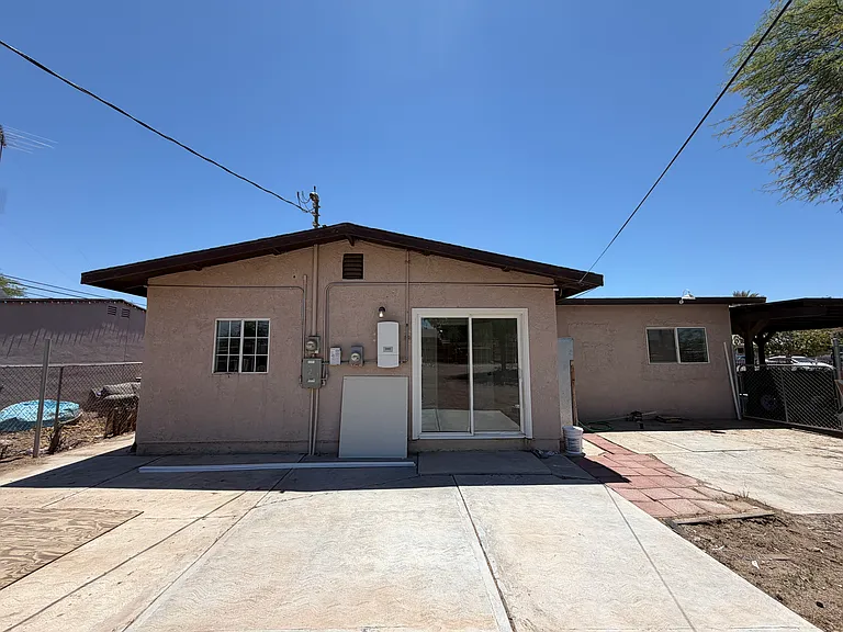186 E Bonita St — Photo 16